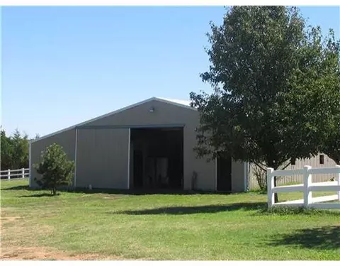 3850 E Seward Rd, Guthrie, OK 73044 photo 2