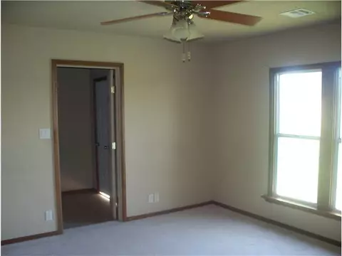 16 Adam, Harrah, OK 00000 photo 5