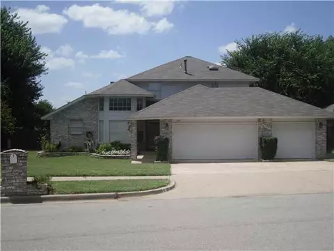 505 Goshawk Dr, Norman, OK 73072 photo 1