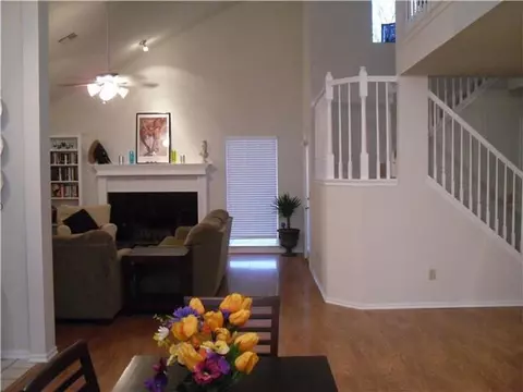505 Goshawk Dr, Norman, OK 73072 photo 3