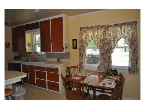 601 E Warner Ave, Guthrie, OK 73044 photo 5