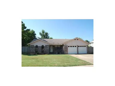 940 Sequoyah Trl, Norman, OK 73071 photo 1