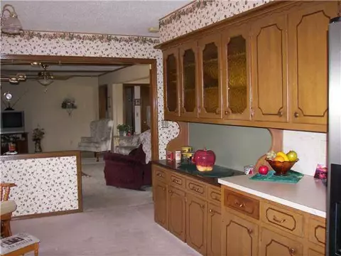 4012 N Riverside Dr, Bethany, OK 73008 photo 4