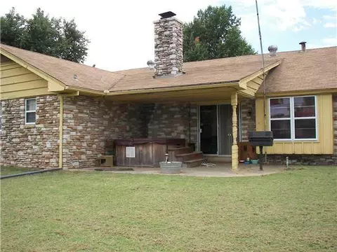 4012 N Riverside Dr, Bethany, OK 73008 photo 13