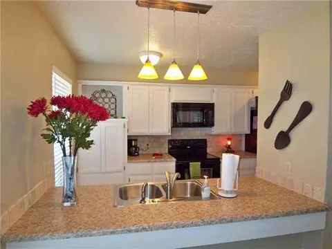 533 Leaning Elm Dr, Norman, OK 73071 photo 5