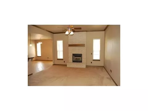 Undisclosed, Moore, OK 73160 photo 3