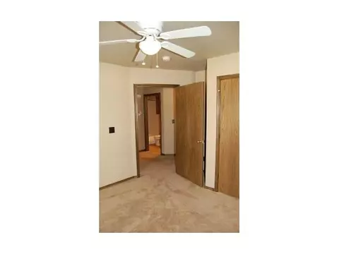 Undisclosed, Moore, OK 73160 photo 10