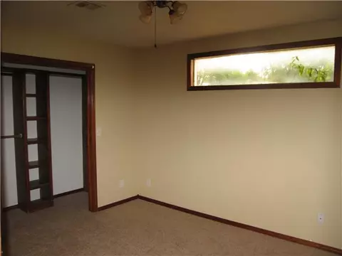 337 E Maple Rd, Washington, OK 73093 photo 9