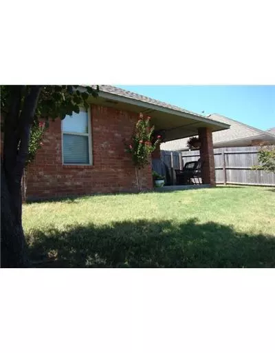 Undisclosed, Moore, OK 73160 photo 14