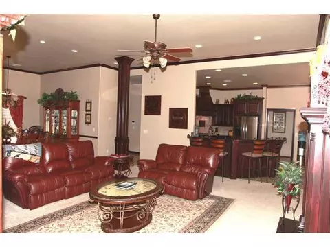 4300 Ruby Ave, Yukon, OK 73099 photo 3