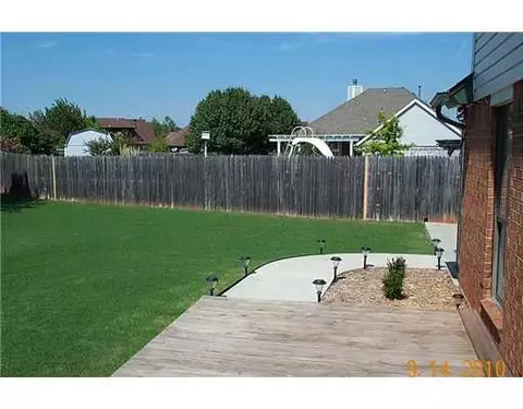Undisclosed, Moore, OK 73160 photo 13