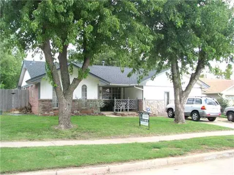 205 Overton, Norman, OK 73071 photo 1