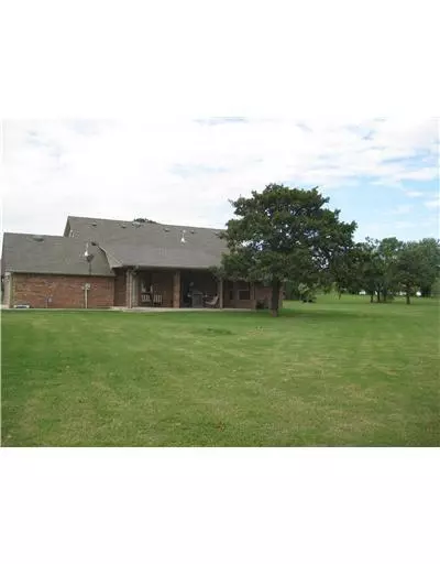 910 S Sara Rd, Tuttle, OK 73089 photo 17