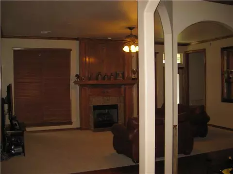 910 S Sara Rd, Tuttle, OK 73089 photo 3
