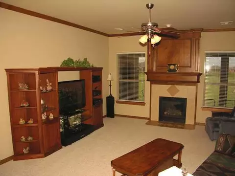 1611 Excaliber, Tuttle, OK 73089 photo 6