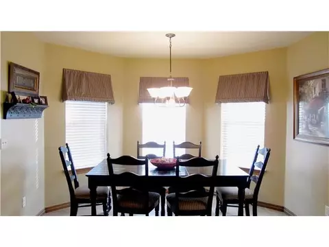 115 Alvie Dr, Tuttle, OK 73089 photo 10