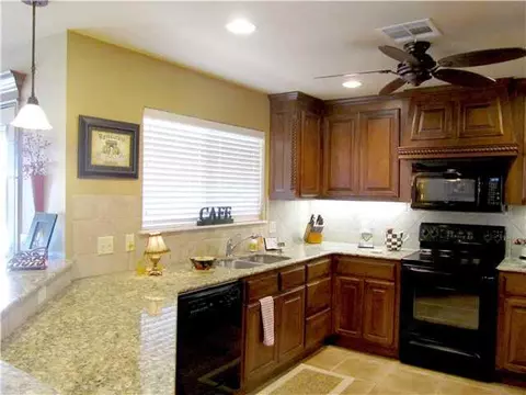 115 Alvie Dr, Tuttle, OK 73089 photo 8