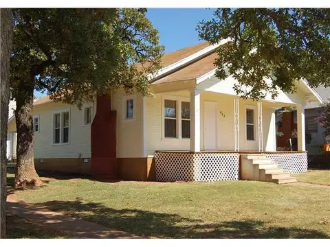 602 E 8th, Chandler, OK 74834 photo 1