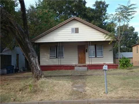 418 E Springer, Guthrie, OK 73044 photo 1