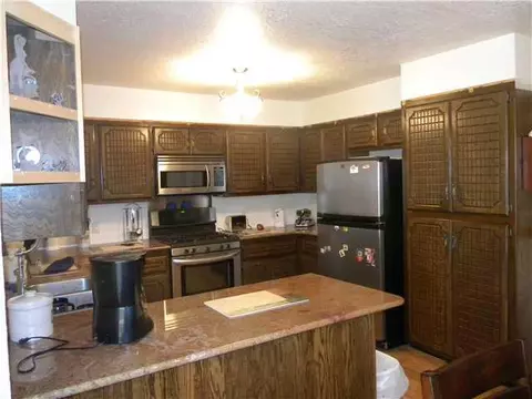 8 Horseshoe Ln, Mcloud, OK 74851 photo 3