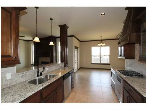 1109 Ryan Rd, Moore, OK 73160 photo 6
