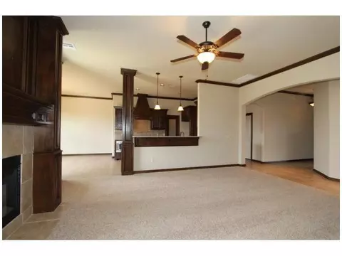 1109 Ryan Rd, Moore, OK 73160 photo 4