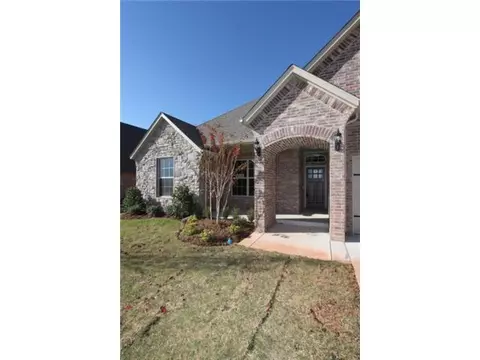 1109 Ryan Rd, Moore, OK 73160 photo 2