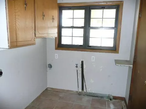 1118 E 8th, Cushing, OK 74023 photo 2