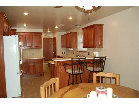 6913 Lewis Ln, Tuttle, OK 73089 photo 7