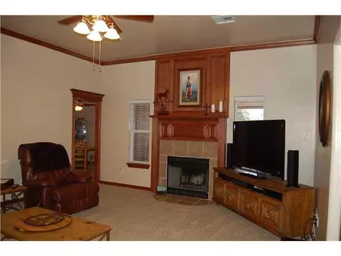 6913 Lewis Ln, Tuttle, OK 73089 photo 4
