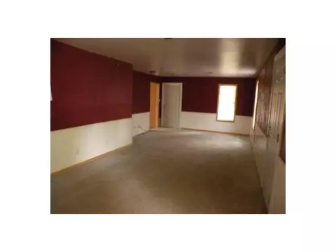 520 N Noble Ave, Watonga, OK 73772 photo 9