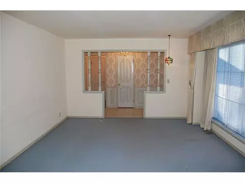 417 Thorton Dr, Norman, OK 73069 photo 2