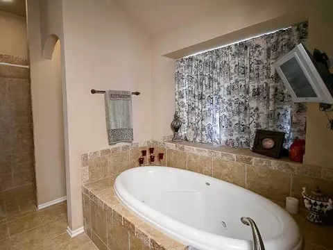 1805 Riviera Dr, Tuttle, OK 73089 photo 13