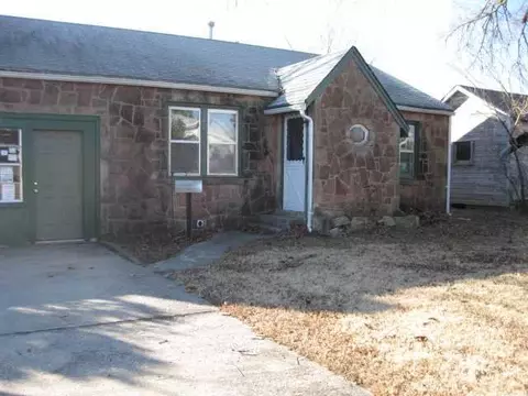 1135 E Broadway, Cushing, OK 74023 photo 1