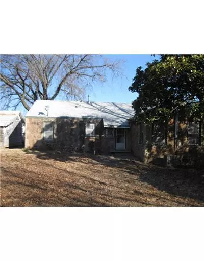 1135 E Broadway, Cushing, OK 74023 photo 2
