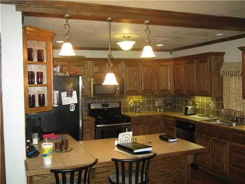 1805 E Perkins Ave, Guthrie, OK 73044 photo 6