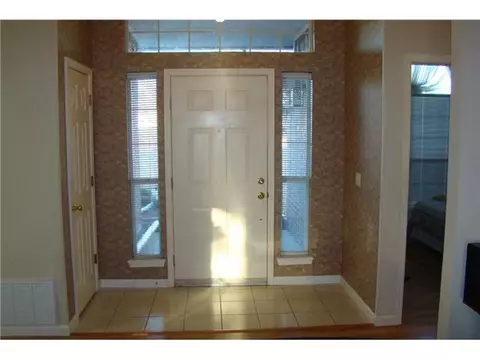 920 Goshawk Dr, Norman, OK 73072 photo 2