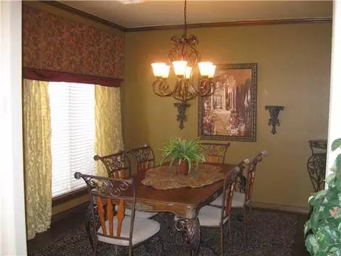 4609 Pikeys Trl, Tuttle, OK 73089 photo 2