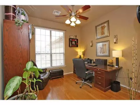 2100 Cedar Pointe Cir, Edmond, OK 73003 photo 2