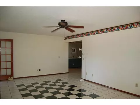 771 Ranchwood Dr, Tuttle, OK 73089 photo 2