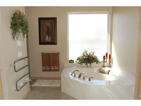 504 W Waterfront Dr, Tuttle, OK 73089 photo 13