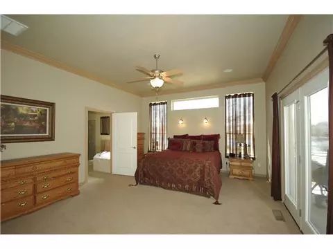 504 W Waterfront Dr, Tuttle, OK 73089 photo 10