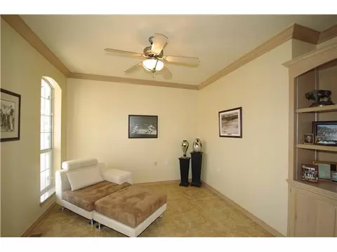 504 W Waterfront Dr, Tuttle, OK 73089 photo 4