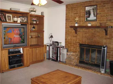 828 Camelot, Moore, OK 73160 photo 8