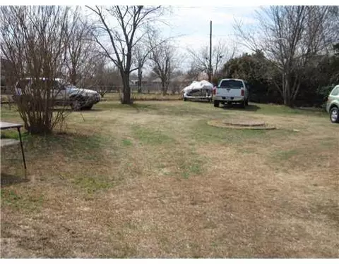828 Camelot, Moore, OK 73160 photo 5