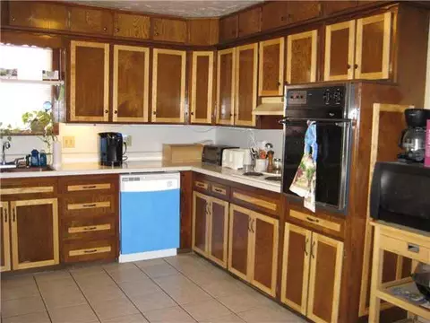 828 Camelot, Moore, OK 73160 photo 9