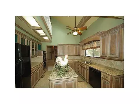 1804 Eagle Dr, Edmond, OK 73034 photo 6