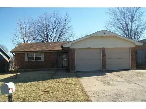 204 E Beam Dr, Yukon, OK 73099 photo 1