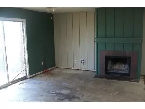 204 E Beam Dr, Yukon, OK 73099 photo 4