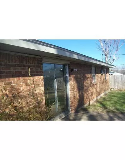 204 E Beam Dr, Yukon, OK 73099 photo 2
